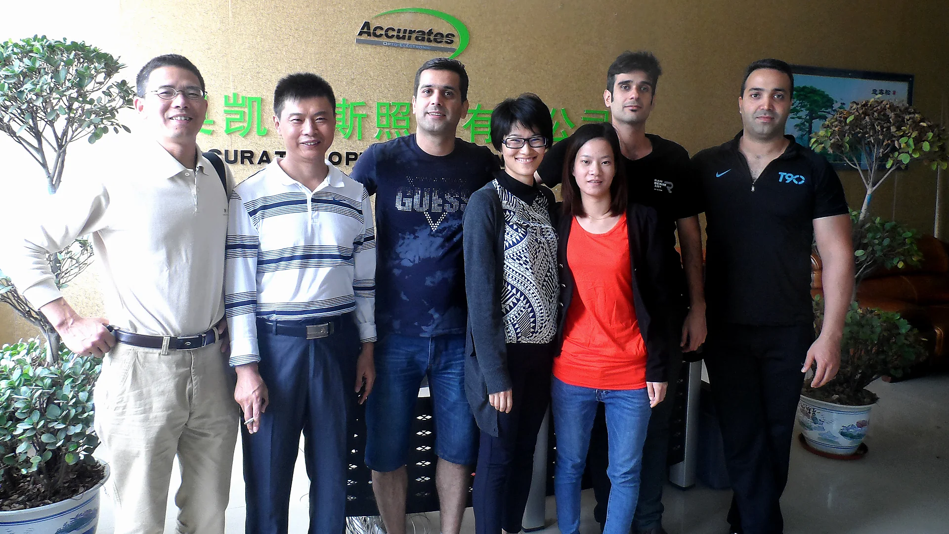 Accurates team and company activity photograph